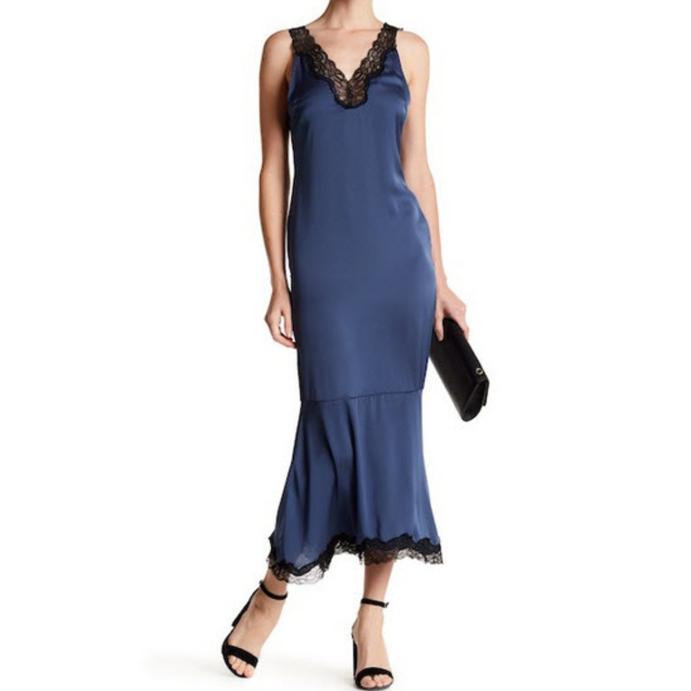 Dress Forum Lace Trimmed Satin Maxi in Navy SZ M